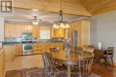 3069 Clear Lake Road West Selwyn ON K0L 2H0