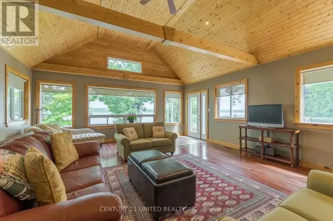 3069 Clear Lake Road West Selwyn ON K0L 2H0