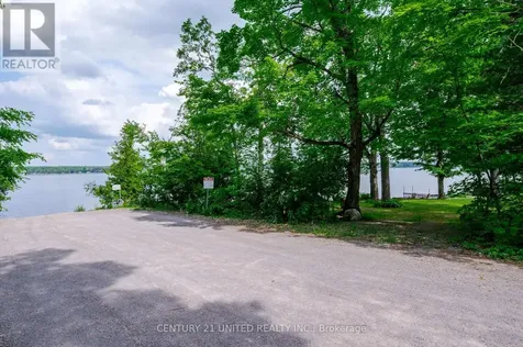 3069 Clear Lake Road West Selwyn ON K0L 2H0