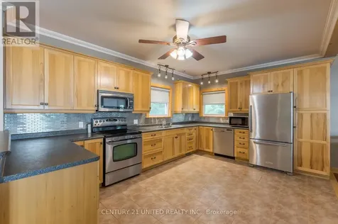 3069 Clear Lake Road West Selwyn ON K0L 2H0