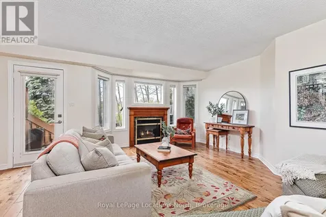 35 Barker Boulevard Collingwood ON L9Y 4W4