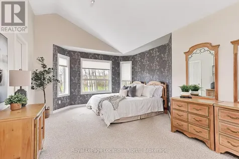 35 Barker Boulevard Collingwood ON L9Y 4W4