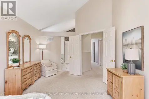 35 Barker Boulevard Collingwood ON L9Y 4W4