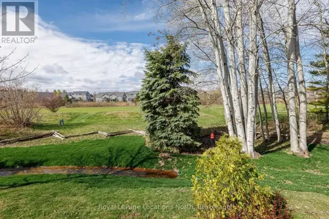 35 Barker Boulevard Collingwood ON L9Y 4W4
