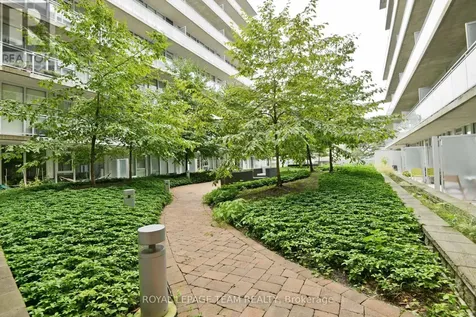 354 Gladstone Street Ottawa ON K2P 0R4