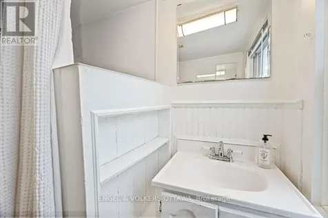 477 Booth Street Ottawa ON K1R 7L1