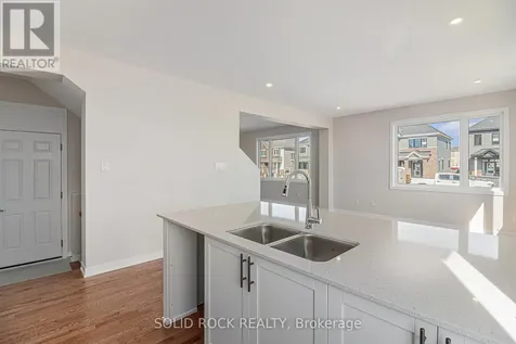 208 Beebalm Crescent Ottawa ON K2J 7H1