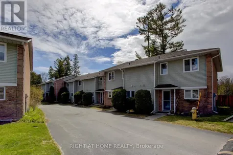 39 28th Street South Wasaga Beach ON L9Z 2E4
