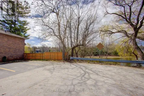 39 28th Street South Wasaga Beach ON L9Z 2E4