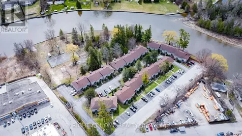 39 28th Street South Wasaga Beach ON L9Z 2E4