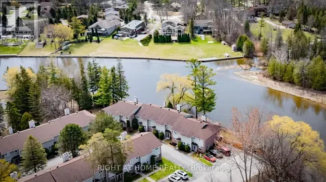 39 28th Street South Wasaga Beach ON L9Z 2E4