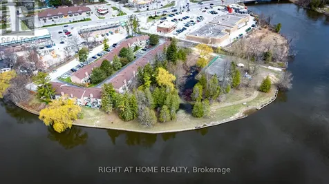 39 28th Street South Wasaga Beach ON L9Z 2E4