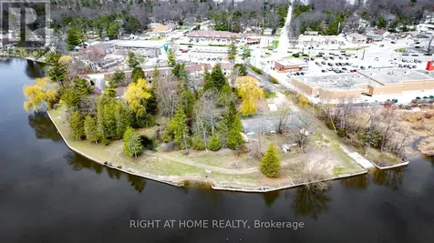 39 28th Street South Wasaga Beach ON L9Z 2E4