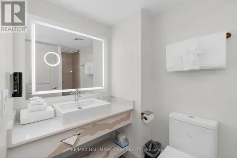 9 Harbour Street East Collingwood ON L9Y 5C5