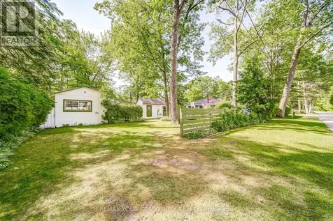 45 30th Street Wasaga Beach ON L9Z 2C8