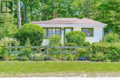 45 30th Street Wasaga Beach ON L9Z 2C8