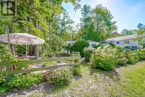 45 30th Street Wasaga Beach ON L9Z 2C8