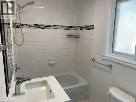 1164 Cannon Street East Hamilton ON L8L 2K1