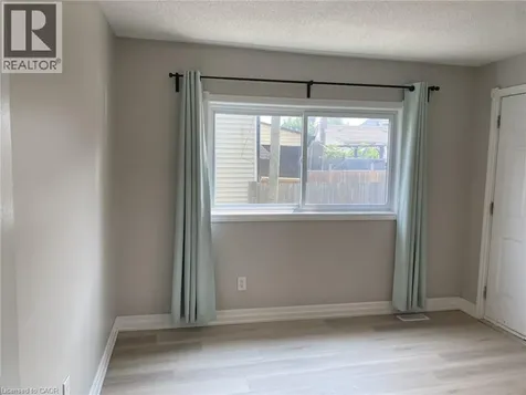 1164 Cannon Street East Hamilton ON L8L 2K1
