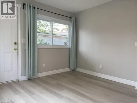 1164 Cannon Street East Hamilton ON L8L 2K1