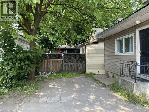 1164 Cannon Street East Hamilton ON L8L 2K1