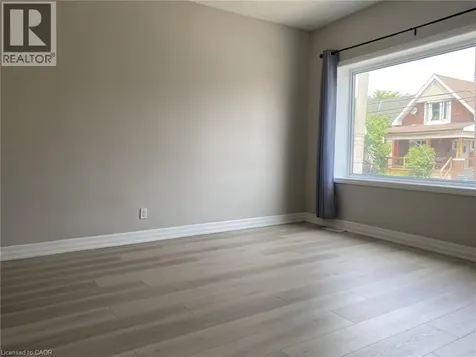 1164 Cannon Street East Hamilton ON L8L 2K1