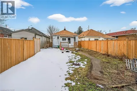 643 Upper Wellington Street Hamilton ON L9A 3R2
