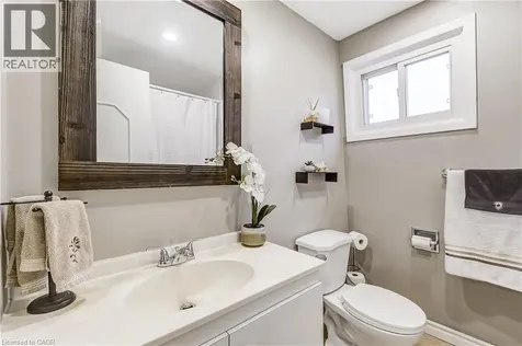 132 Barlake Avenue Hamilton ON L8E 1H3