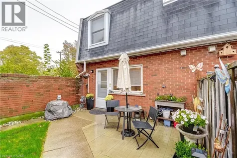 132 Barlake Avenue Hamilton ON L8E 1H3