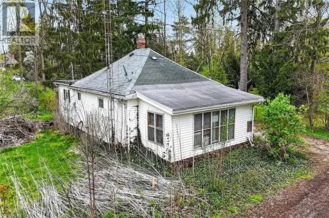 313 John Street Simcoe ON N3Y 2Z1