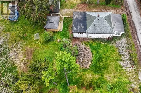 313 John Street Simcoe ON N3Y 2Z1