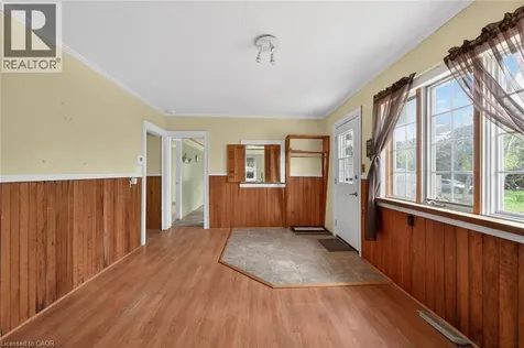 313 John Street Simcoe ON N3Y 2Z1