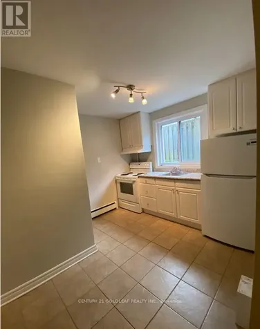 543 Kirkwood Avenue Ottawa ON K1Z 5X2