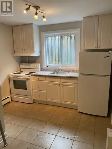 543 Kirkwood Avenue Ottawa ON K1Z 5X2