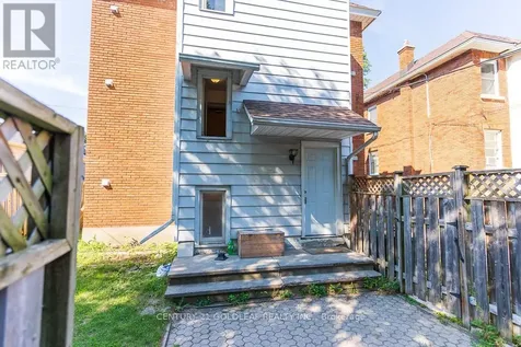 543 Kirkwood Avenue Ottawa ON K1Z 5X2