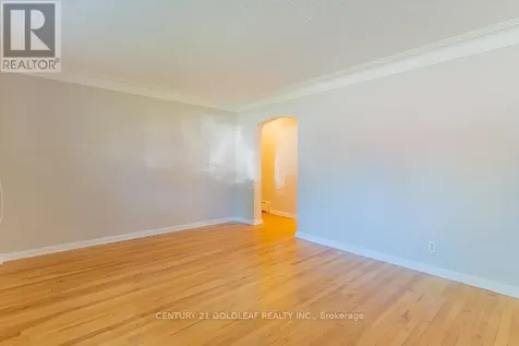 543 Kirkwood Avenue Ottawa ON K1Z 5X2