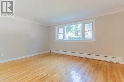 543 Kirkwood Avenue Ottawa ON K1Z 5X2