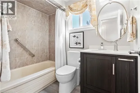 2272 Mowat Avenue Oakville ON L6H 5L8