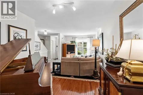 2272 Mowat Avenue Oakville ON L6H 5L8
