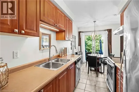 2272 Mowat Avenue Oakville ON L6H 5L8