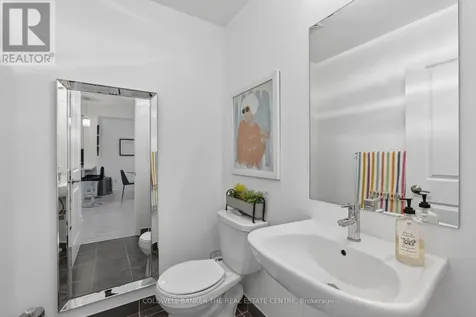 555 William Graham Drive Aurora ON L4G 3H9