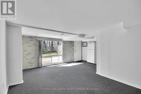 338 Stone Quarry Private Ottawa ON K1K 3Y2
