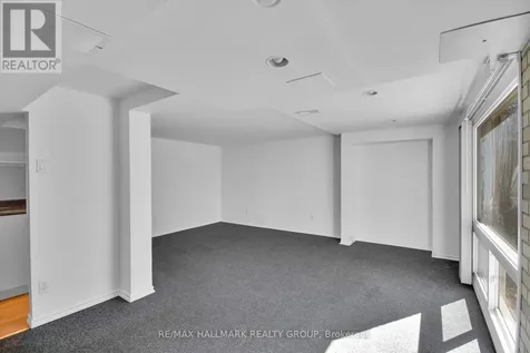338 Stone Quarry Private Ottawa ON K1K 3Y2