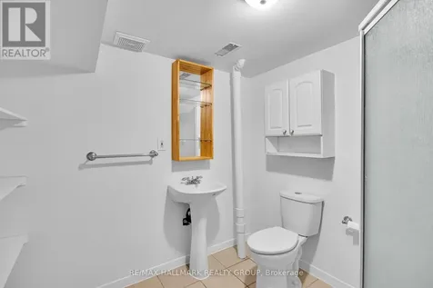 338 Stone Quarry Private Ottawa ON K1K 3Y2