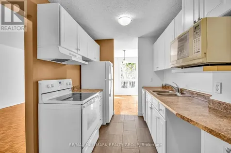 338 Stone Quarry Private Ottawa ON K1K 3Y2