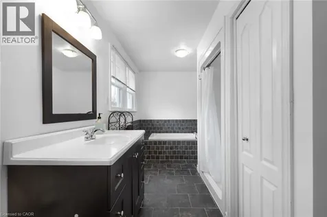 433 Northern Avenue Delhi ON N4B 2R7