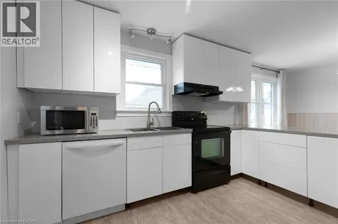 433 Northern Avenue Delhi ON N4B 2R7