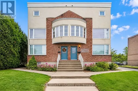 1204 Shillington Avenue Ottawa ON K1Z 7Z4