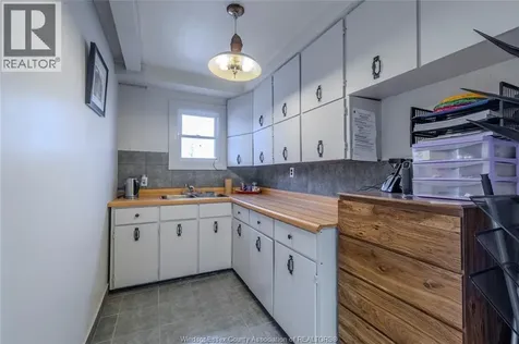 3473 Walker Road Windsor ON N8W 3S2