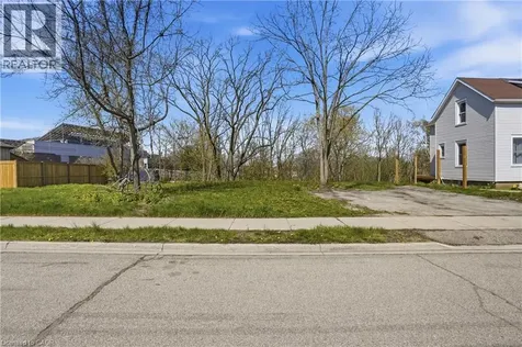 15 Robinson Street North Grimsby ON L3M 3C8